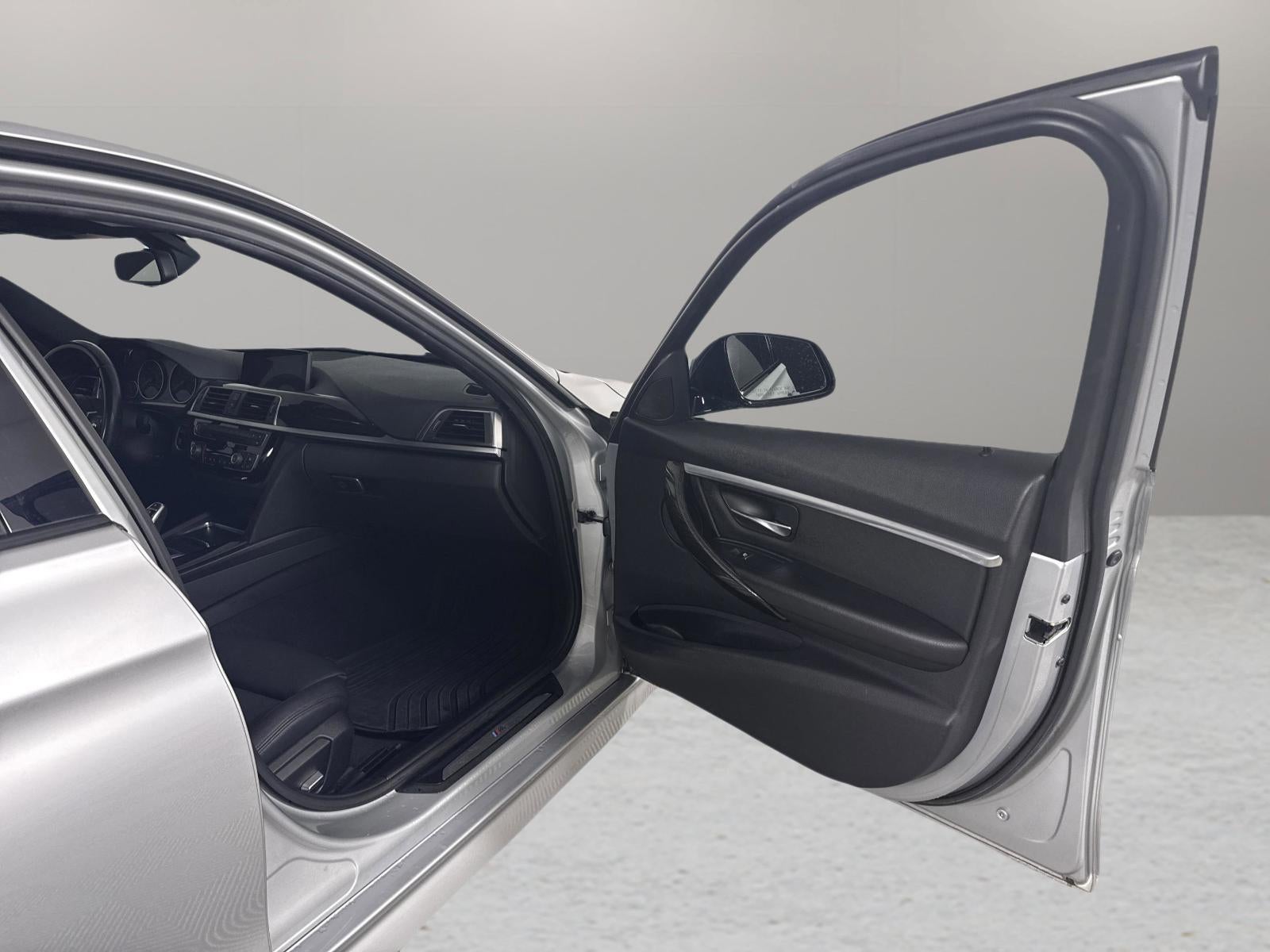 2017 BMW 3 Series 330i