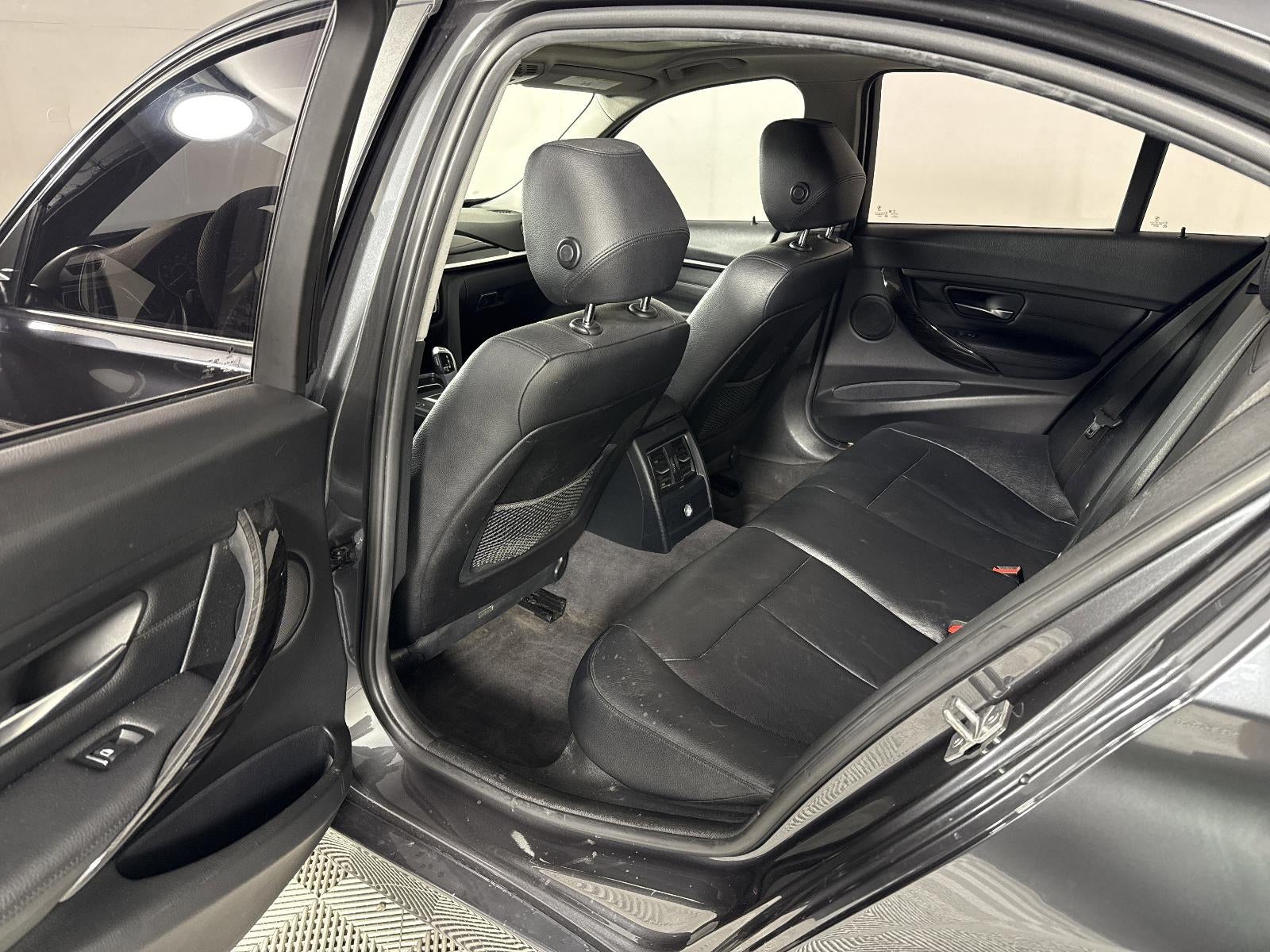 2018 BMW 3 Series 320i xDrive