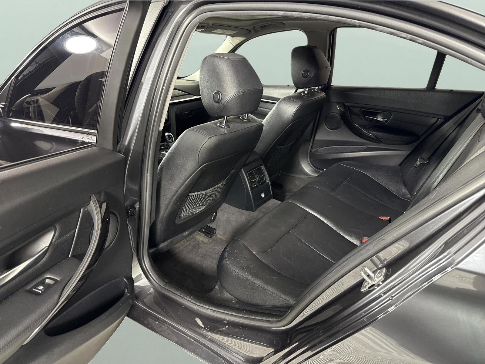 2018 BMW 3 Series 320i xDrive