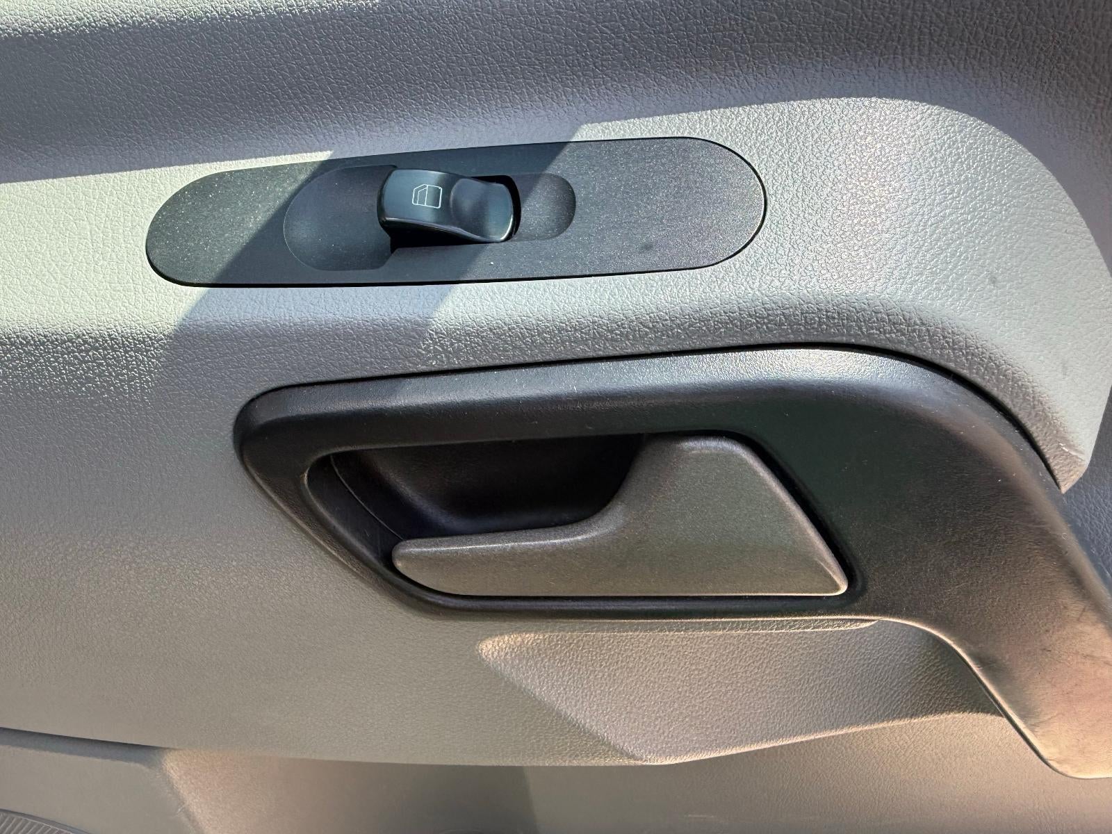 2016 Mercedes-Benz Sprinter 2500 Normal Roof