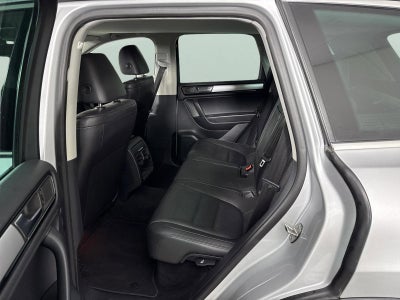 2013 Volkswagen Touareg Sport