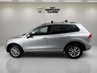 2013 Volkswagen Touareg Sport