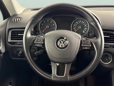 2013 Volkswagen Touareg Sport
