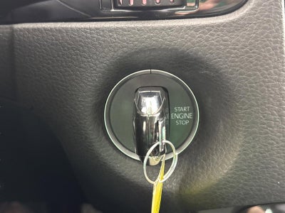 2013 Volkswagen Touareg Sport