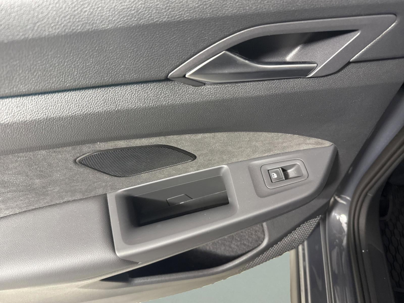 2024 Volkswagen Golf GTI 380 SE