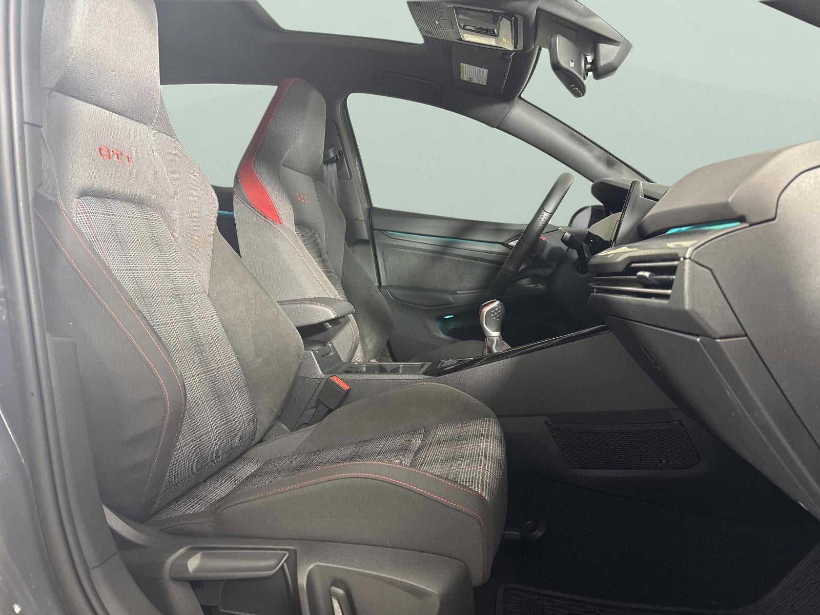 2024 Volkswagen Golf GTI 380 SE