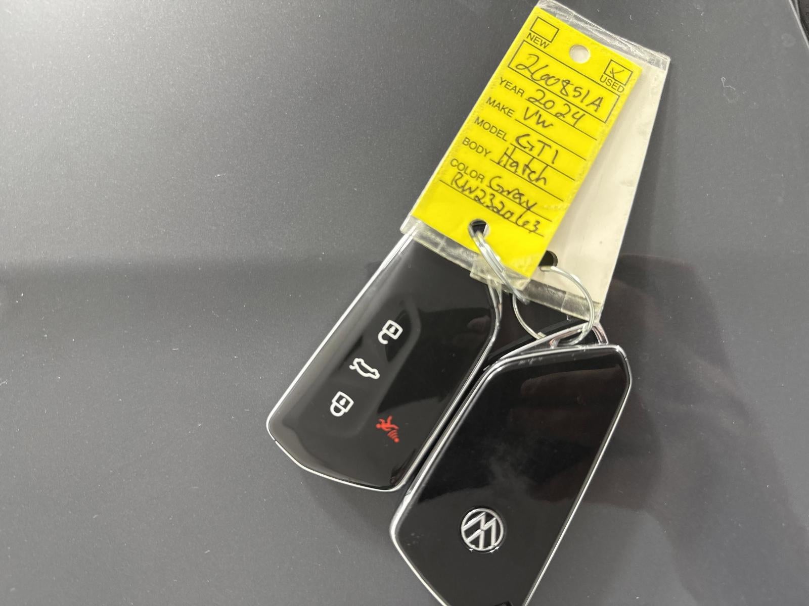 2024 Volkswagen Golf GTI 380 SE